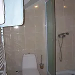 וילה злоторія *